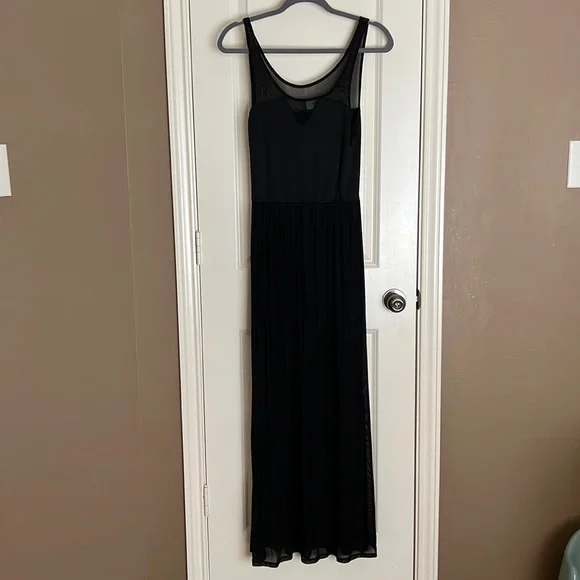La Hearts | Dresses | La Hearts Black Jersey Maxi Dress With Mesh Overlay |  Poshmark